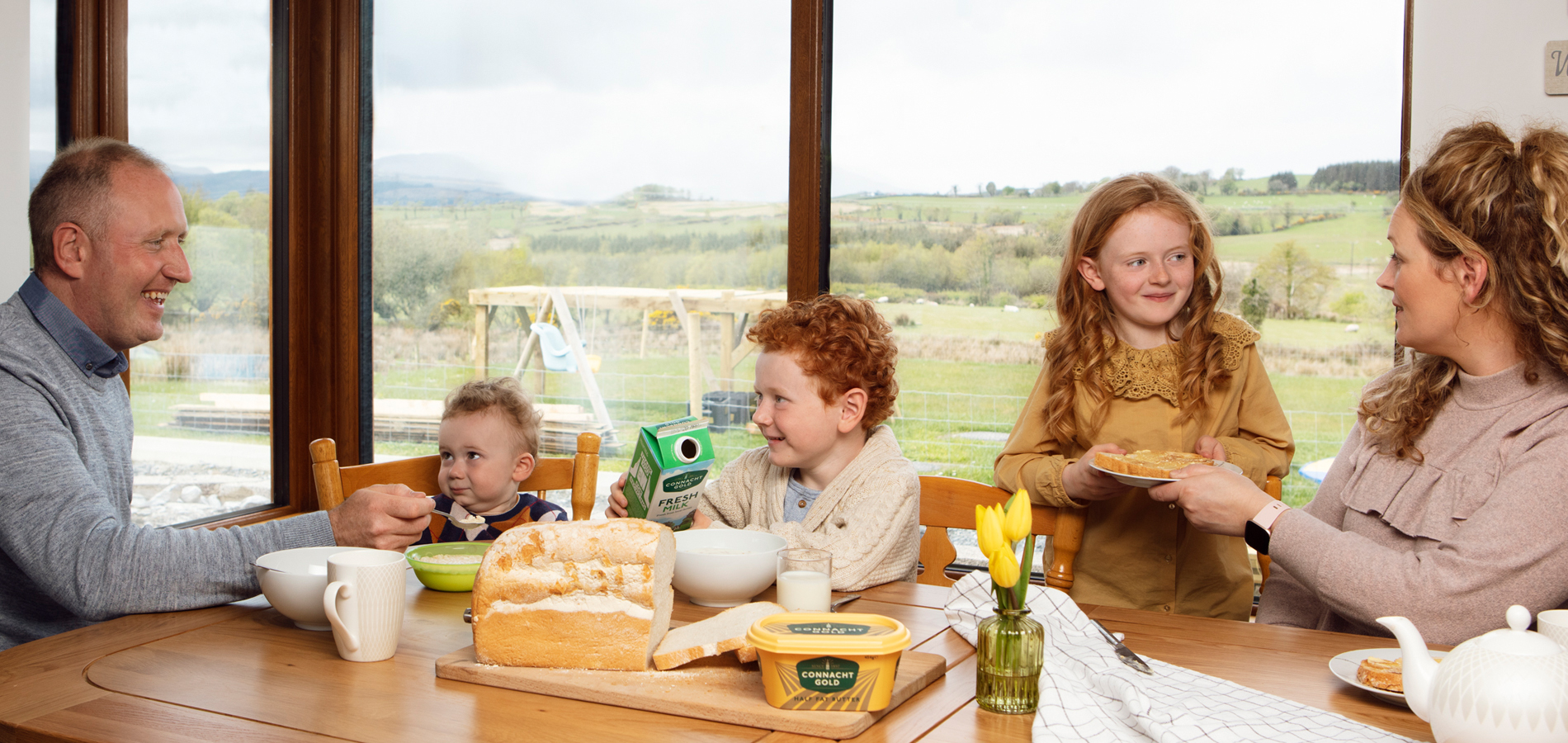 Connacht-Gold-cotact-us-family