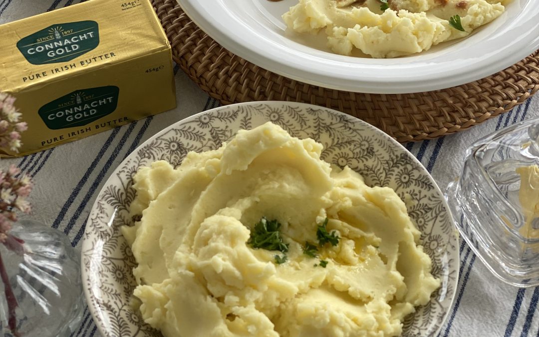 Stew and buttery, creamy mash potato